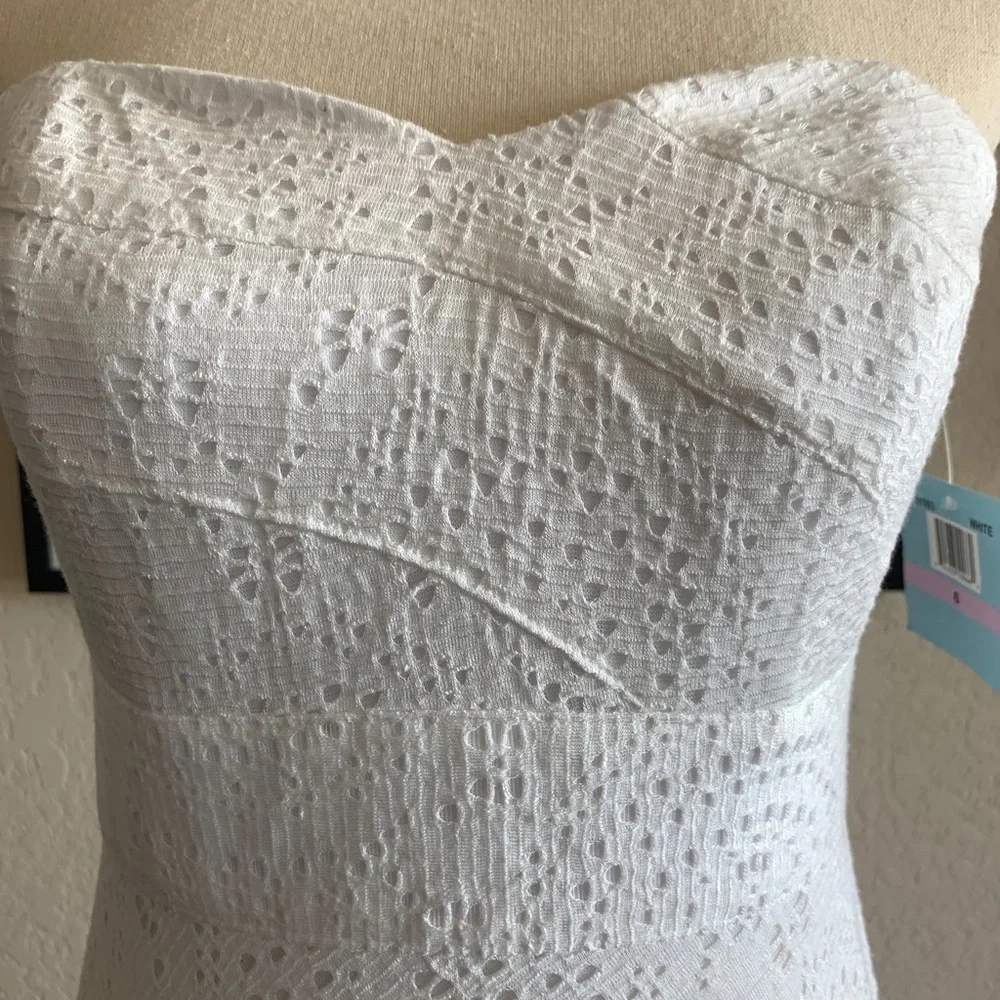 Suzi CHIN for Maggy Boutique Lace /Crochet White Strapless Dress Size 6 - Picture 3 of 10